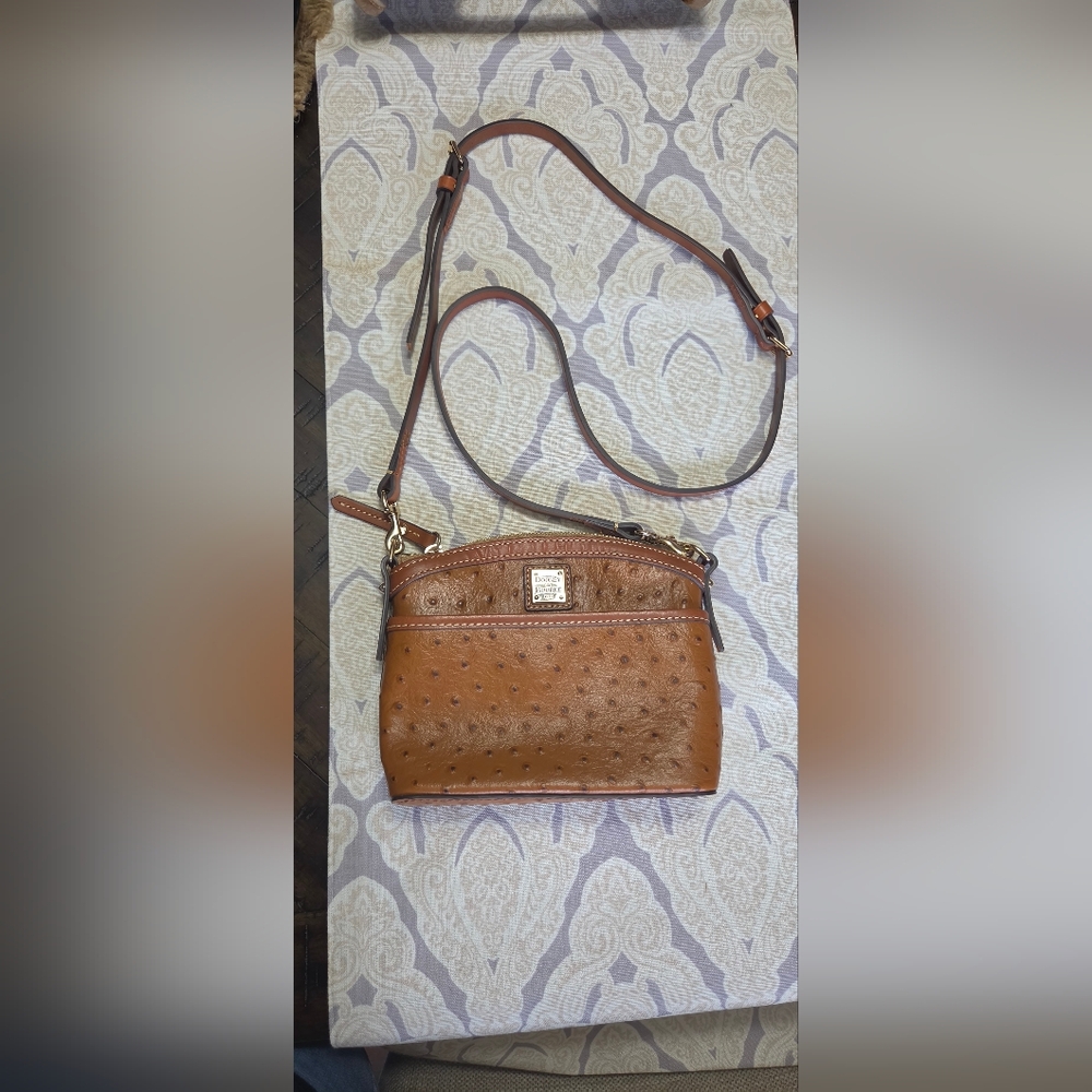 DOONEY & BOURKE Camel Ostrich-Embossed Crossbody 100% Leather Purse NWOT - Picture 6 of 15